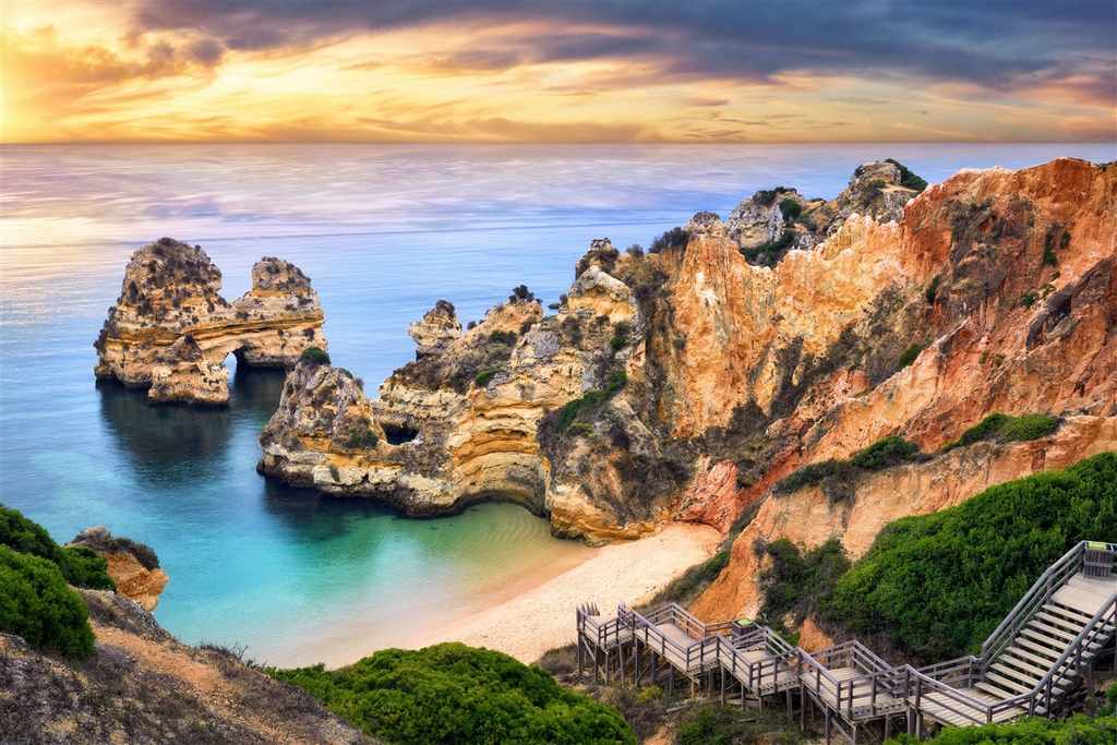 que-ver-en-el-algarve-portugues-playas-y-turismo